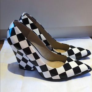 Aldo checkered heels size 8